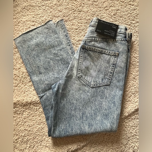 NWT Veronica Beard Carly Kick Flare High Rise Jeans 25 (0) - Picture 6 of 9